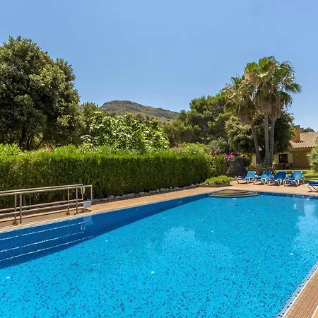 Haus Mit Grossen Gaerten, Schoener Aussicht Auf Berge Und 300 M Vom Entfernt Holiday home *